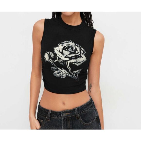 Cider - Round Neck Rose Graphic Ruched Crop Tank in Black & White - Picture 4 of 4